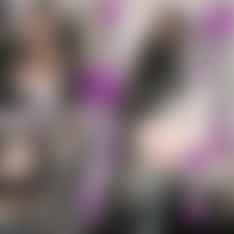 【レザーギャル】レザーレギンスつよつよギャル ヤリすぎSEXライダース汚し

あゆ　訳あり顔出しＮＧレザーギャル
生息地は渋谷という超典型的な今どきギャル登場！マイブームという上下レザーコーデでギャル仲間やオトコと遊んだり、PAPA活や￥交でもレザー服着て荒稼ぎしているという賢いギャル　ゆのギャル仲間もほとんどがレザー着ているというからマジ天国　今度複数プレイでレザー乱パしたいよね
今回の動画は最近ちんぽレスで欲求不満というからハメてあげたよん　お気に入りのレギンスは何着か持っているというからハサミで穴開けさせてもらってそのままブチこみ成功！テカテカのぴったぴたライダースに、むっちり下半身のレザーレギンスが超絶ヤバい！
不摂生さが伺えるポッチャリ感がレギンスを鬼パツにしている！ガンガン突いてやったら威勢の良かったギャルもメスの鳴き声出しちゃってイキまくってるｗ　最後は生意気なレザーデカ尻に大量精子ぶちまけちゃった (2/2)