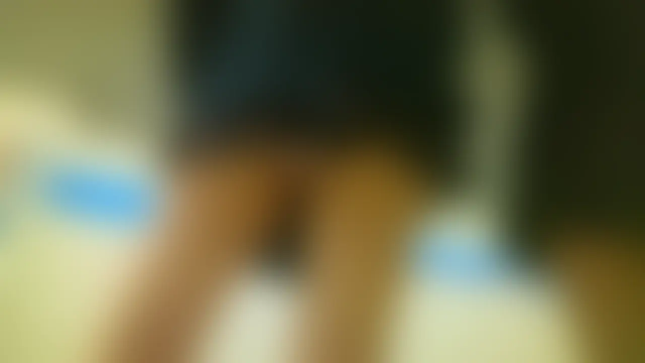 【88人目】 ギャル 赤チェ 純白 黒パン
黒パンの子も陽キャの黒髪ギャルでかわいかった
顔出しできなくすみません
タグ パンチラ ミニスカ お尻 下着 制服 素人 ギャル (2/2)