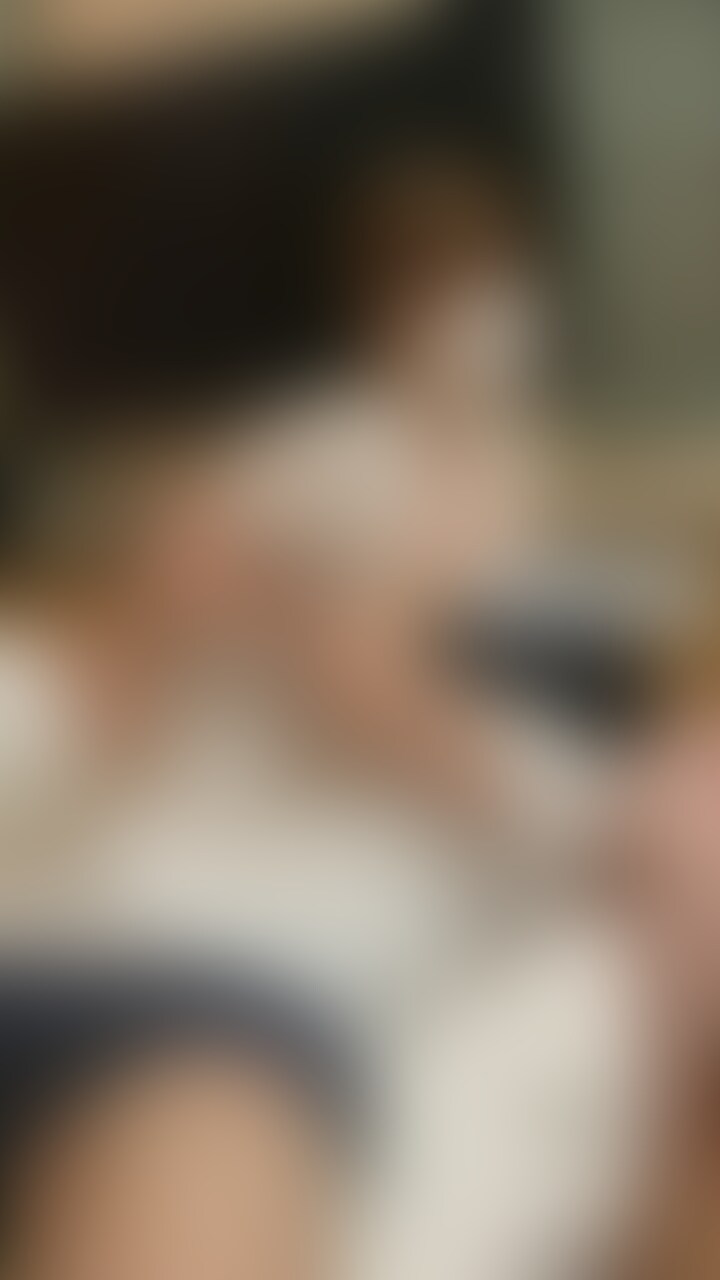 まいちゃんの授乳手コキ【縦動画バージョン】※横動画バージョンと内容はほぼ同じです。
Fカップ素人マスクメガネ女子まいちゃんに授乳手コキしてもらいました。
「赤ちゃんみたいで恥ずかしい格好だね」
「おっぱい舐めながらびゅるびゅるしたいんだ?」
などと優しく授乳手コキしてくれます。
授乳手コキこそ、この世で一番の癒しです。
※同時に撮影された横動画バージョンと内容はほぼ同じです。 (2/2)