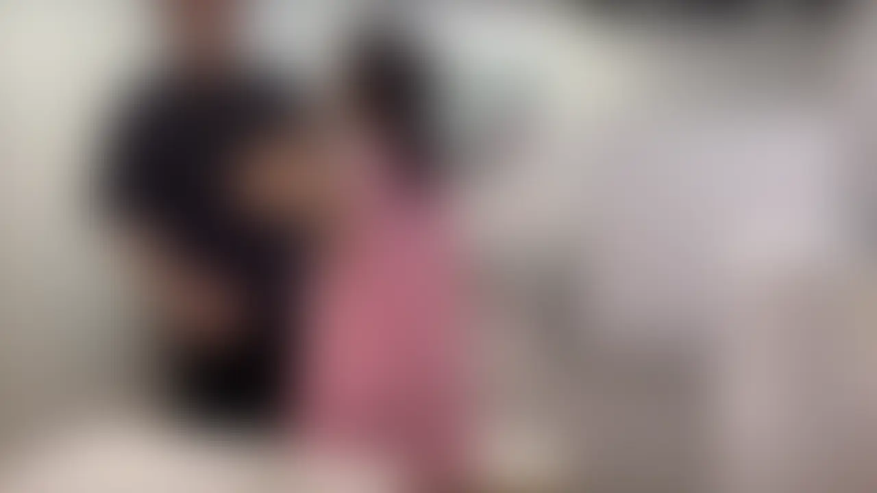【ファン限定フル動画】🎁
彼女と同棲1日目。3時間おきにセックスしまくるカップル。台所でエプロン姿の彼女をバックで沢山突きました。 (2/2)