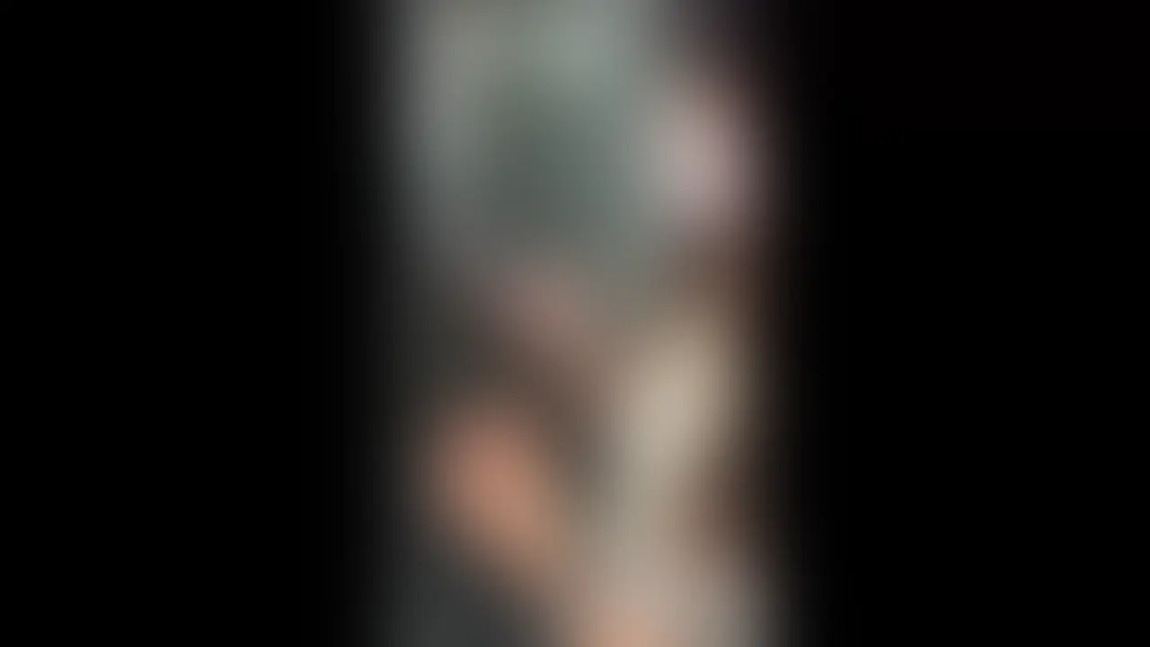 SNSで知り合い会うことになったM子ちゃん。
この子は絶対身バレしたくないとの事でフェラ以外はマスク着用しております。
素性・・・OLで会社では経理担当の女の子だそうです。
外は雨・・・。
駅で待ち合わせ、タクシーでホテルへ移動・・
部屋についてキス。
キスは好き?・・・ハイ!
そのままのノリでフェラ奉仕させました。
3cmほどに勃起した乳首を舐め、2cmほど勃起したクリトリスを責めました。
手マンでアソコはかなり潤ってしましましたので、服のまま挿入・・・。
立バックで一発。
そして2回戦へ・・・。 (2/2)