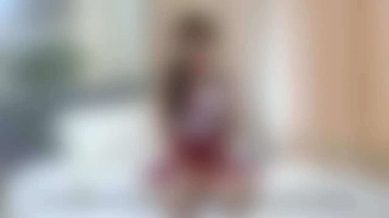 右上の「🩷いいね」と「保存」押してから動画見てくれると嬉しいです♡
=====================================
🐰チアガールでバイブオナニー🐰

こんにちは、みらです❣️🐰
今回、お休みだったので部屋で一人でチアリーダーのコスプレをして、バイブオナニーしちゃいました(｡>﹏<｡)
前と後ろから何度もイッちゃって。。。
私は本当に敏感です❣️ (2/2)