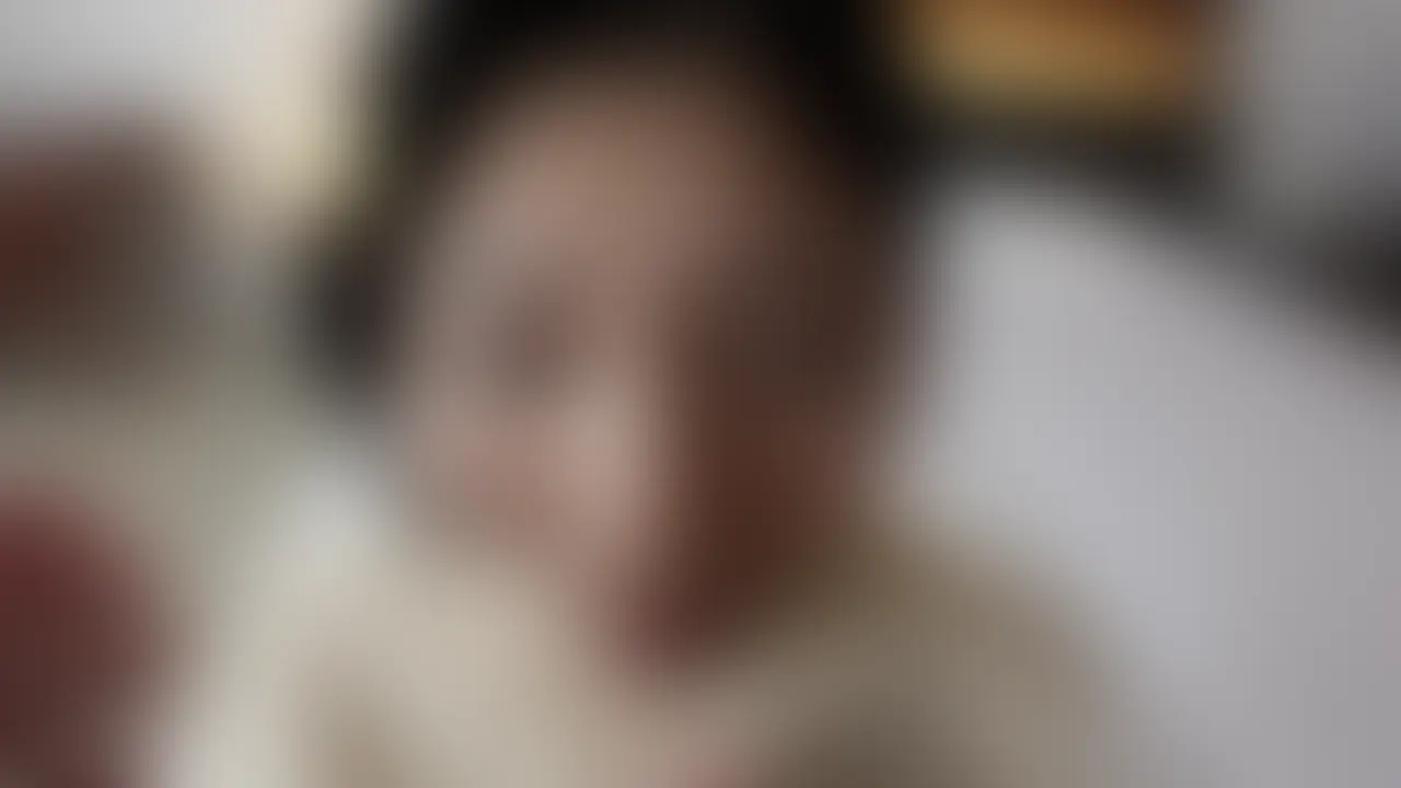 *動画では顔出ししています🥰
【匿名度S:絶対極秘!】外資系ホテルコンシェルジュ@日本橋/人妻(35歳)/高身長Eカップ/美肌清楚系ショートカット/シゴデキ!マルチリンガル完璧接客スマイルが一瞬で崩壊/上品な喉奥まで一気に押し込まれ美しい顔が歪み鼻水涙ダラダラ/英語なまり苦悶声が漏れ根元までガバガバ拡張/喉仏浮き出るほどビクビク鬼締め/泡が胸元まで垂れるイラマ連打/意識朦朧の喉奥に激熱ザーメン直撃射精/喉が卑猥に鳴く完全喉まんこ堕ちごっくん
喉でチ●ポを感じたい💕
こんにちは、ど素人ポルノ@麗子です。
今回のAVごっこは、
日本橋にある外資系ホテル🏨で
コンシェルジュ💁♀️
のお仕事をされている
お友達のUちゃんのえち動画🔞です。
清楚系のショートカットで
モザイクで目を隠しても隠し切れない
シゴデキ感が漂う
マルチリンガルなイイオンナ奥さま💛
そんな高嶺の花💐な美女を
お仕事の昼休み中にお呼びして
汗だく汁だくの熱いベロちゅう💋を
たっぷり堪能していただいた際の動画がこちらで…
https://myfans.jp/account/posts/cbef758a-1aad-4245-8cbe-5d601dbf39c1
似合いまくりのCA制服✈️を着たまま
コスプレFUCKしていただいた動画が
こちらで…
https://myfans.jp/account/posts/4bb41fec-1c8f-4a7c-b695-36e6bee0488b
個性強めなエゴマゾ男性のお宅で
彼のワガママ全開の性癖を
すべて叶えてもらっちゃったのが
こちらなんですけど…
https://myfans.jp/account/posts/4fef62fb-be88-4397-9e85-7ee3a6c9d921
そんな生涯カースト最上位🔝の
Uちゃんには今回
涙🥹と涎🤤でぐっちゃぐちゃなお顔
になっていただく
あの企画をお願いしまして…
イラマチオ経験は
「“ちょっと奥まで咥える”はあるんですけれど、
しっかりイラマはされたことないです」
という強せいフェラ初心者の美人妻さん💛
男に指👉を口腔👄に突っ込まれると涙を浮かべ、
さらに首を絞められながら自身の指を使ったセルフ指イラマ👉👄でヨダレもこぼします。
小手調べが済むといよいよ極太肉棒🍌を相手に喉奥姦です。
怒張したイチモツを喉奥まで挿れられると
「苦しいです」と悶絶。
男が容赦ないピストンを繰り出すたびに
彼女の綺麗な顔が涙🥹やヨダレ🤤、鼻水で汚れていくのです。 (2/2)