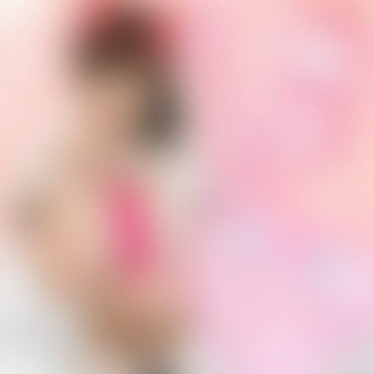 はなびがおもちゃを使ってオナニーしますっ💗右上のお気に入り⭐️を押してからみてくれると嬉しいです( ⁎ᵕᴗᵕ⁎ )✨✨
こんにちはっ💗今日はお風呂場で
おもちゃとローションをつかって遊んでみたよ🥰💗やっぱり恥ずかしいけど、
カメラに向かってオナニーするのも悪くない、、というか見てほしいです、、(⸝⸝⸝´꒳`⸝⸝⸝)
今回初めて使ったおもちゃなんだけど、
めっちゃ太くて💦
でも挿れた瞬間気持ち良すぎたっ(⸝⸝⸝´꒳`⸝⸝⸝)💗💗
気持ち良すぎて最後お潮もちょこっとでちゃったよ、、きゃー///
よかったら感想、コメントくれると嬉しいな、、?
オナニー投稿ハマりそう💗(๑´ฅωฅ๑) (2/2)