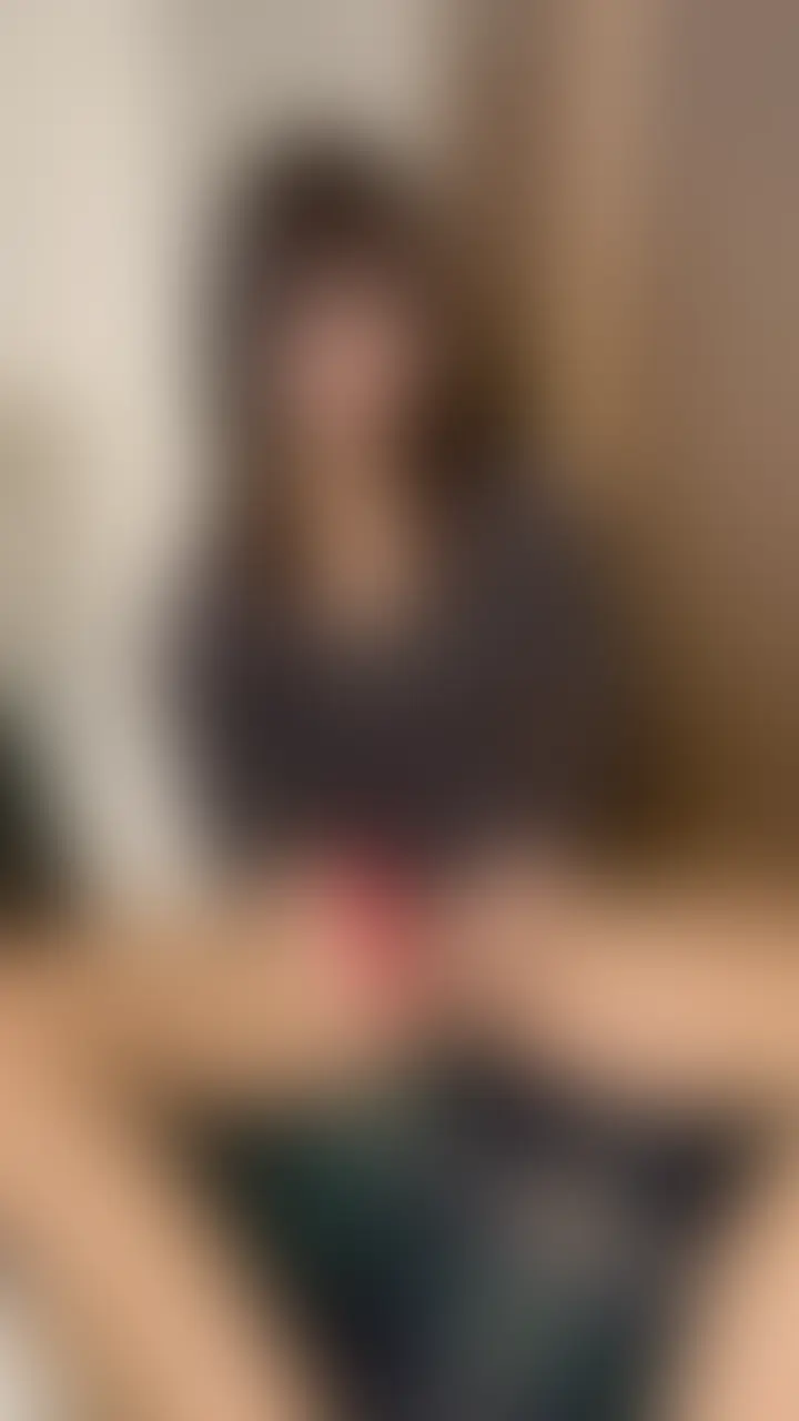 我慢できなくてストッキングの上から…🫶
ローションつけ過ぎちゃって恥ずい//照 (2/2)