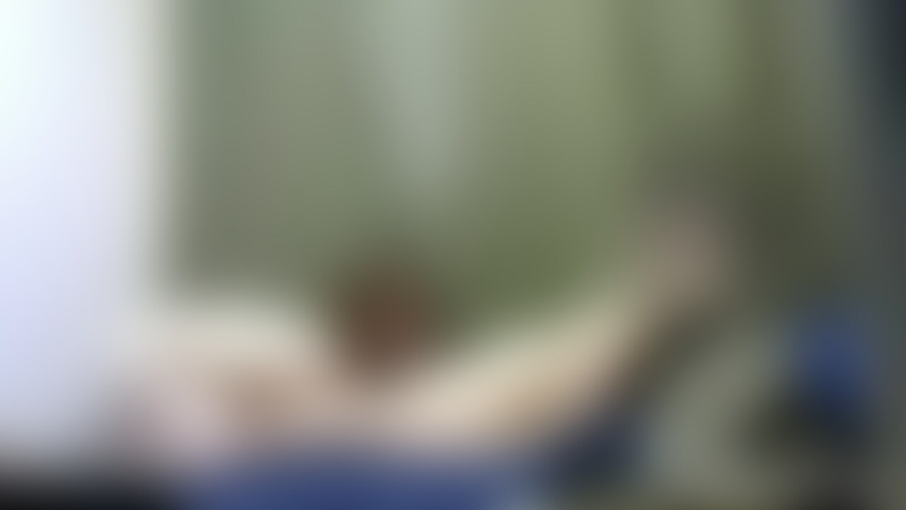 素人JD口内発射(お掃除フェラあり)
ちょっとエッチな素人JDちゃんのエッチぃなフェラで口内発射しちゃいます。
途中、玉舐め、乳首攻めフェラ、乳首舐め手コキあり。
最後は口内発射後の丁寧なお掃除フェラありです!
えろえろJDちゃんのフェラで口内発射フィニッシュです! (2/2)