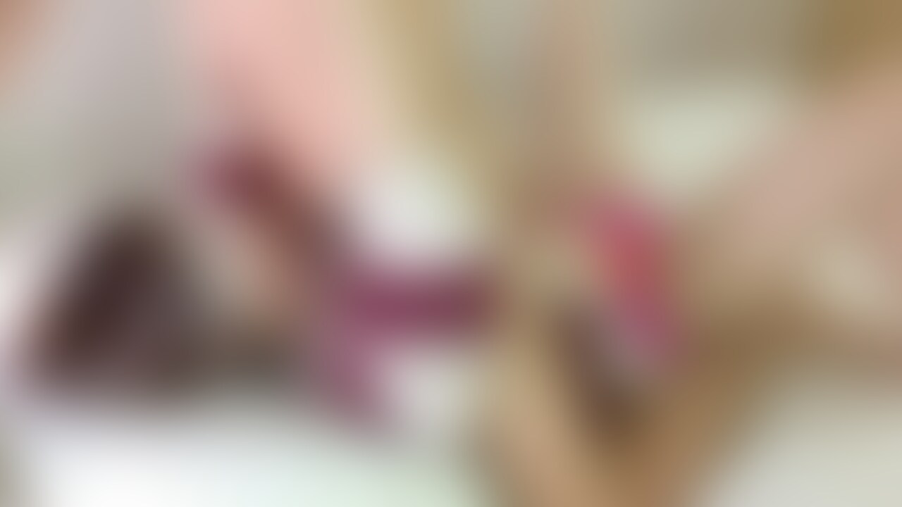 ルームウェアでフェラ抜きPart1
覆いかぶさるようにお口にチ〇ポを突っ込んでもらいました! (2/2)