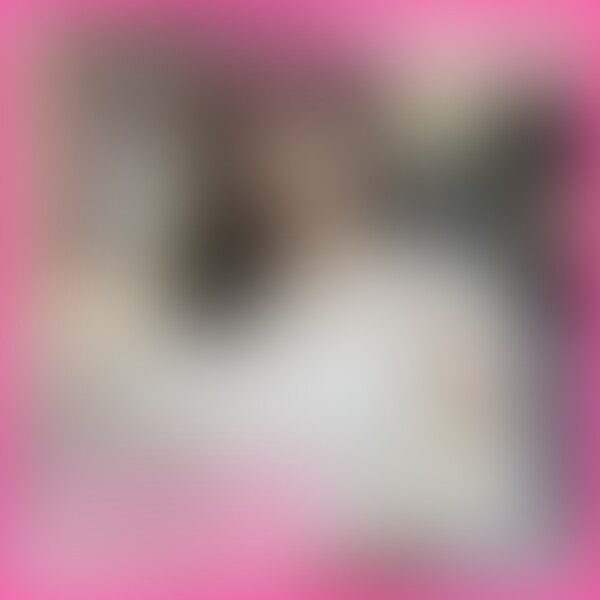 あけましておめでとうございます!
本年一発目の動画は、ザ・極上浮気●。
ドエロイ身体でグラインド膣締めセッ●スからの大量中出し!
かなりよく笑う方なので居○○○屋やカフェとかでお話すると、周りに不●していることがバレてしまいそうというか、
バレてしまってなんだか周りの目が厳しかったということもあり、僕なりの気遣いで即ホテルに連れていきました。
顔の可愛さもそうですが、ありえないほどのドエロい身体をしています。
自慢のGカップパイズリはチ○コが見えなくなるぐらい埋もれて大変気持ちがよかったです。 (2/2)