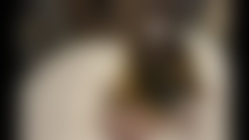 今回は浴衣を着てエッチをしてもらいました
久しぶりのリコちゃんのおまんこは相変わらず締まりが良くすぐにイきそうになってしまいます
あの美尻がたまらなくエロい。そんなエロさを皆さんにも共有出来ればいいなと思っております。
自分ではオナニーしないらしく普段されない手マンに大興奮のご様子。
正常位、バックなど様々な体位を終えて無事にフィニッシュ (2/2)