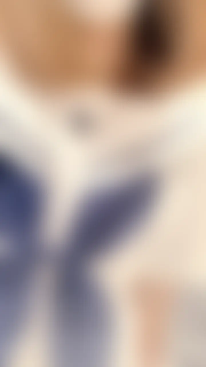 女子大生(21歳)アイドル顔の貧乳モデル。
アイドルグループに所属しステージで踊っていても違和感がないビジュですが、えろ動画撮影OKというギャップ。
開始30秒までの雰囲気とおまんこ丸見えの体制でクリを弄ってイク姿の振れ幅に興奮できるオナニー動画です。 (2/2)
