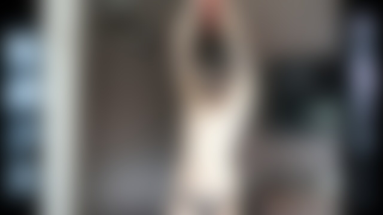 手○○○束されて
動けないまま責めるのはズルいです🥺
いつも以上に感じちゃう・・・。
こうゆうのみんなしたいのー? (2/2)