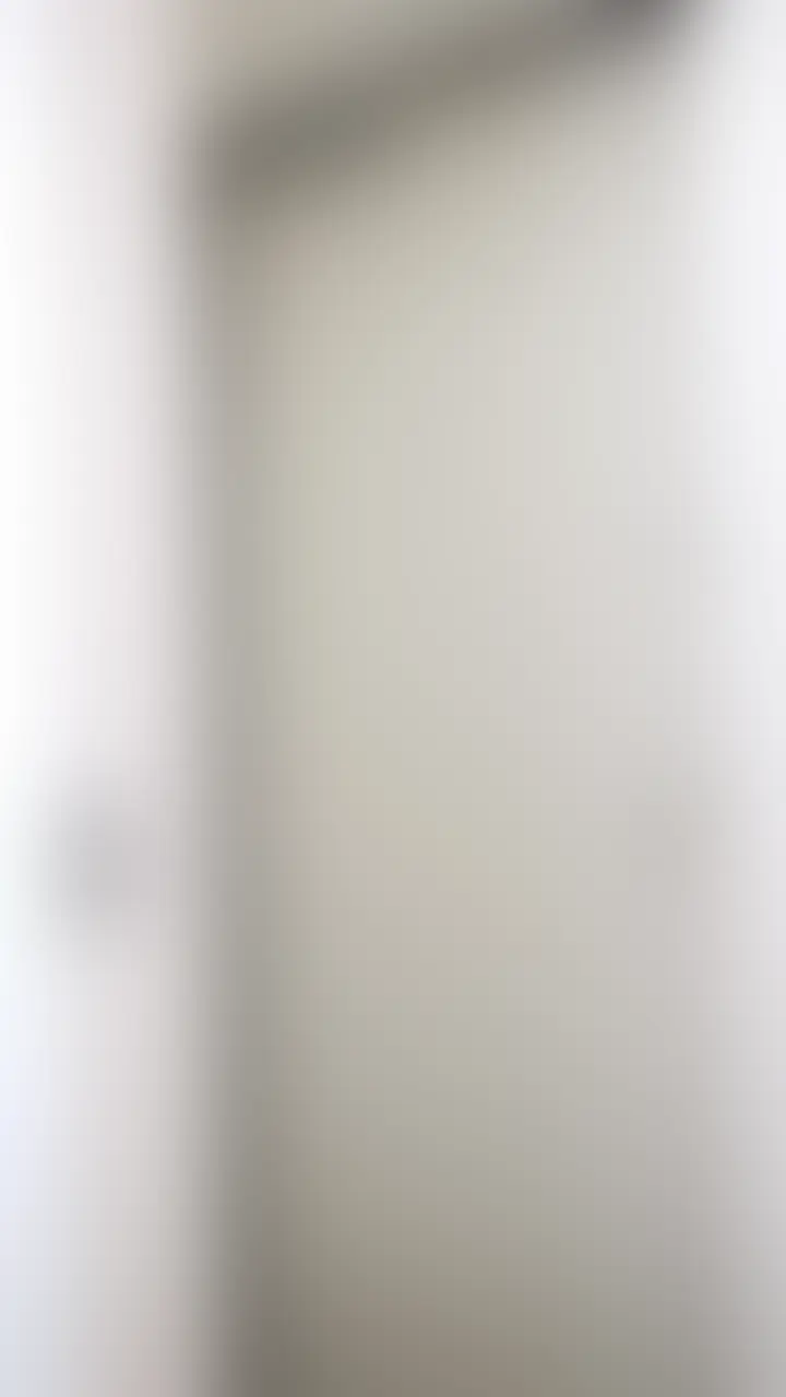 【単品販売専用ページ】

月額プランの方はこちらから
https://myfans.jp/posts/cc94d32d-9abc-4f04-9ba4-e680e3a89467

おぱんつ脱いでお友達とランチしたら
背徳感でおまんこびっしょりに、、、

帰宅道で大きい極太ちんちんを
こっそり買って帰ってたら

むらむら止まらなくて...

帰宅直後にひとりえっちしちゃいました♡

玄関ですると
知らない人の足音とか聞こえて
背徳感ましましで💦

バレたらどうしよう？

とか考えてたら

いつも以上に敏感になっちゃって
止まらなくなっちゃいました😭

狭いとこですると
えっちなとこ丸見えになっちゃって。

色んなとこ丸見えで
すごい恥ずかしいけど
頑張って公開してみるね🥺

今日も一緒にとことん気持ちなろうね💕 (2/2)