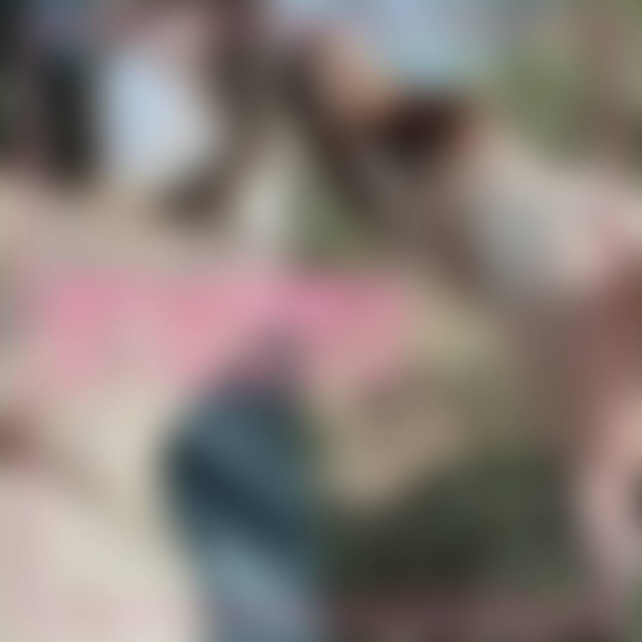 お待たせしました❣️
新作動画投稿しました〜╰(*´︶`*)╯♡
暖かくなってきたので全裸で森林浴しちゃった😆💕
車で下着だけになってアウターを一枚だけ羽織って森を散歩💓
誰か来ないかめちゃドキドキしたよ💦
まだ外はちょっと寒いので、裸のまま車に戻ってえちえちしました🥰
もっと暖かくなってきたら外でもっとえっちなことしてみたいかも✨
いつも見てくれてありがとう🥰リクエストやコメントも待ってるね💓
この動画が少しでも良いと思ったら、いいね💓いっぱいしてくれると嬉しいです🥺💕 (2/2)