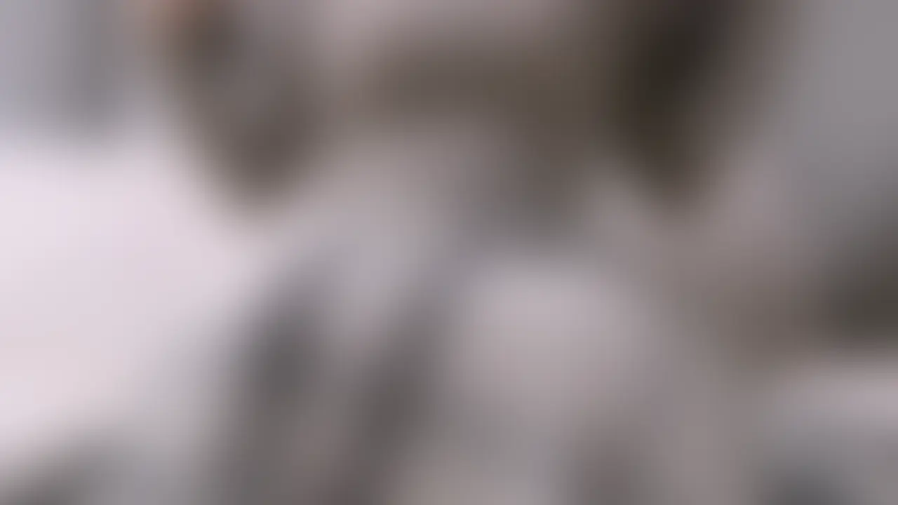 太くて長いリアルなおもちゃでしちゃいました...// (2/2)