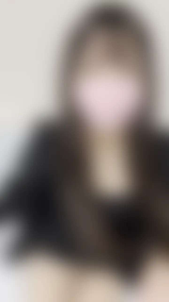 【商品限定動画】ひとりえっち💗痙攣イキしてるとこ見てくれる?
こんばんは、みるくです💗
今日はお休みの日に、急にムラムラしてきちゃって…
「ひとりの時間」をこっそりカメラに残しちゃいました🫣💦
最初はゆっくり、自分の身体を確かめるみたいに触れて…
服も少しずつ脱いでいきながら、
焦らすみたいにじわじわ気持ちよくしていくの…💗
途中からはカメラ目線で、
ちゃんと“見てる?”って確認しながら…
だんだん我慢できなくなって、
ペースも止められなくなって…💦
最後はもう、限界まで…
びくびくしちゃうくらい夢中になりました…🫶🏻💗
※画像 動画の転載や第三者に見せる行為は禁止します。著作権の侵害の場合の罰則は「10年以下の懲役」または「1000万円以下の罰金」が科せられます。 無断転載等が発覚した場合は即情報開示請求致します。情報開示請求後の示談には応じませんので予めご了承下さい。 (2/2)
