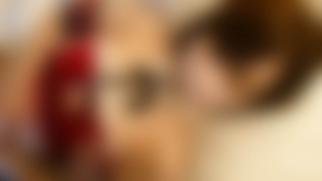 クリスマスはましろを襲って🥺
寝ててもギンギンのおちんちん出されたら、ジュポジュポ舐めてあげる🤗
口だけでイッちゃダメだよ💦
ちゃんとましろの中に挿れて、ましろを気持ち良くしてね💓
正常位大好きだから、沢山突いて中に濃いの出して欲しい🥺 (2/2)