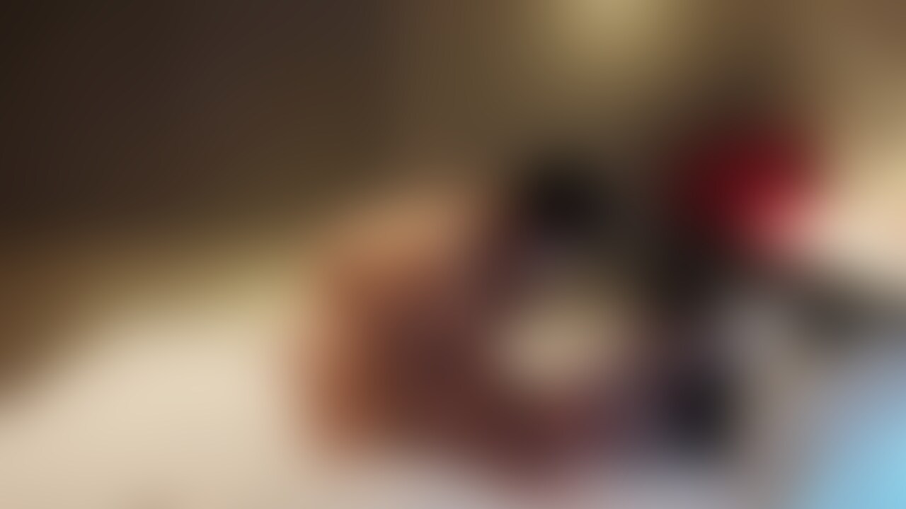 れいちゃん。
彼女は、スレンダーで小柄なパイパンの女の子です。
小ぶりなおっぱいは、とても可愛いらしい🎵
特に騎乗位では、下からの突き上げると軽々と持ち上がるため、気持ち良さは倍増します!ぜひご堪能下さい🎵 (2/2)
