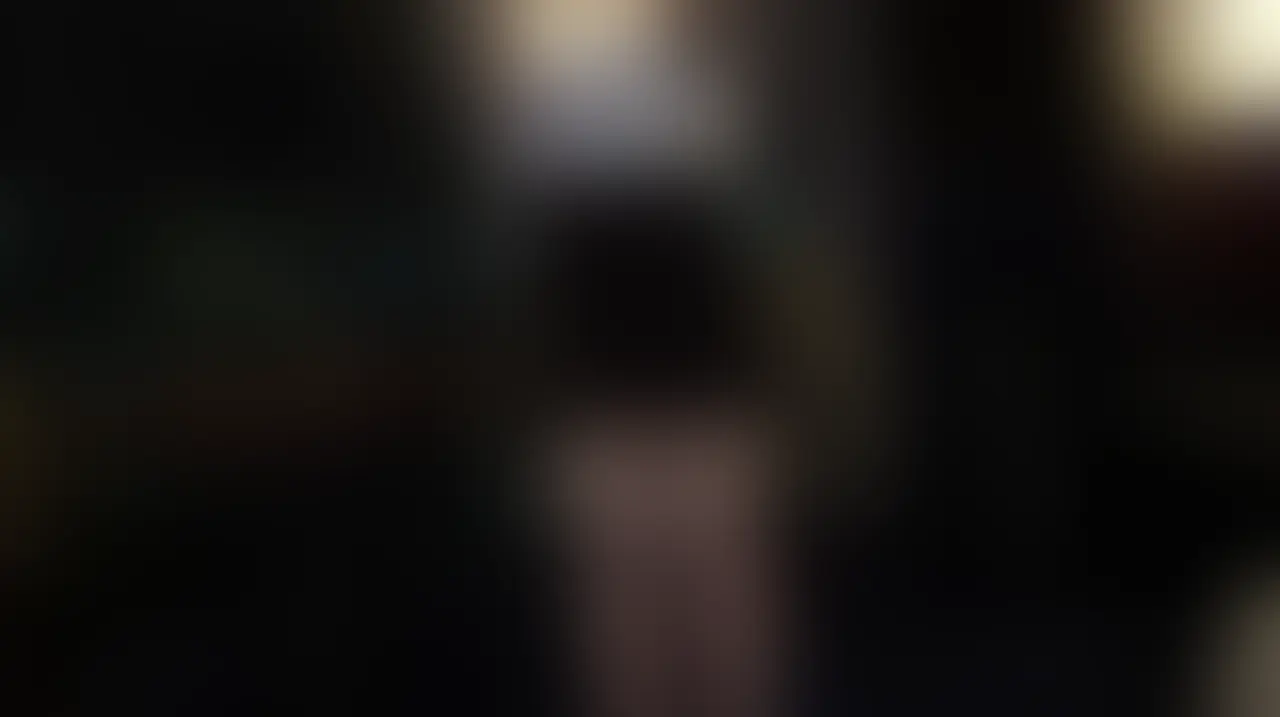 【VIP限定】"低身長むっちりお姉さん"に大量中出し。
お待たせしました。大人気美女とのハメ撮り第2弾です。
正直、もう多くを語る必要は無いのかもしれません。
145センチGカップで、モザイク越しからでも分かるオーラ。このスペックで、テクニック凄いし、ギンギンちんぽ挿れて電マ当てピストンしただけで震えながらイッてしまう変態具合。
爆乳おっぱいの魅力が沢山伝わるように、立ちバックや正常位多めで体力無くなる位に沢山突いてるのでおっぱい好きには是非見て欲しい作品となっております。
因みに、最初はゴム有りで挿入してたんですけど、立ちバックで気持ちよくなって生挿入してます。外したゴムをパンツに引っ掛けたまま、後ろからバチバチに分からせてあげてる所は見どころです。
この子と会うまでに、5日間位オナ禁してたので大量に中で出ちゃいました、、、
《VIPプランのみ視聴可能》 (2/2)