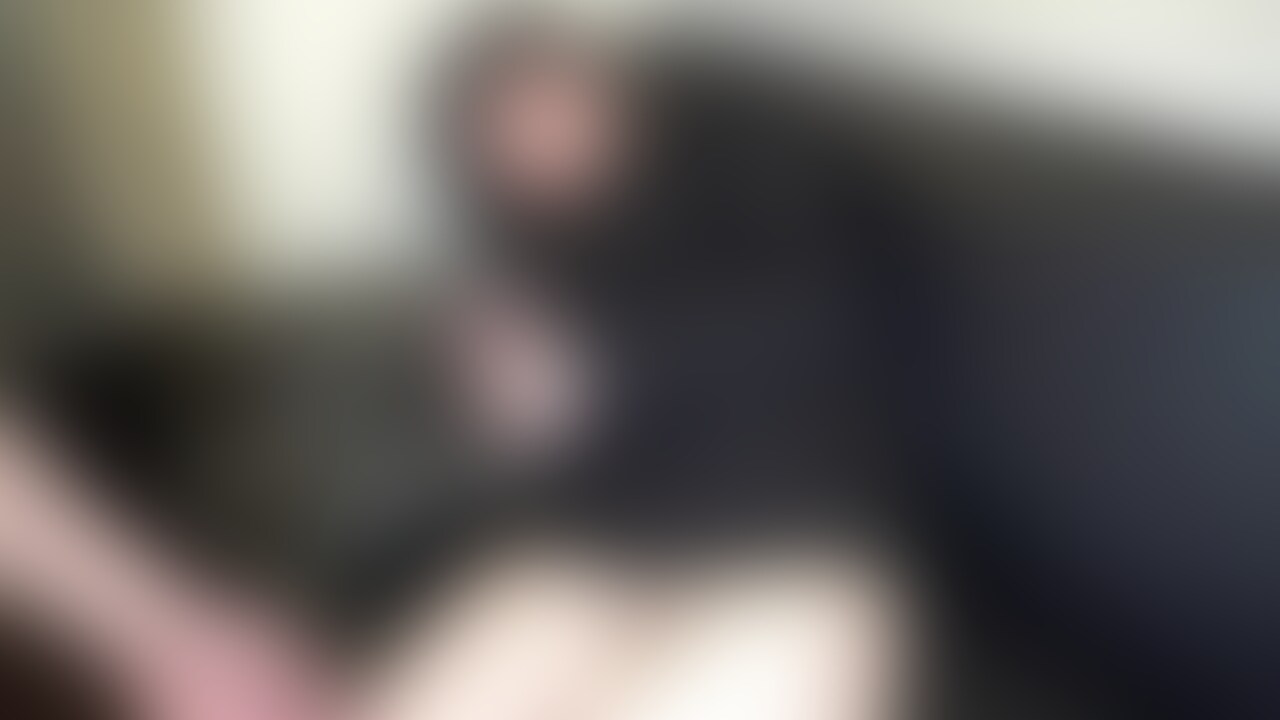 おもちゃ責めされて焦らされて
最後は潮吹き… (2/2)