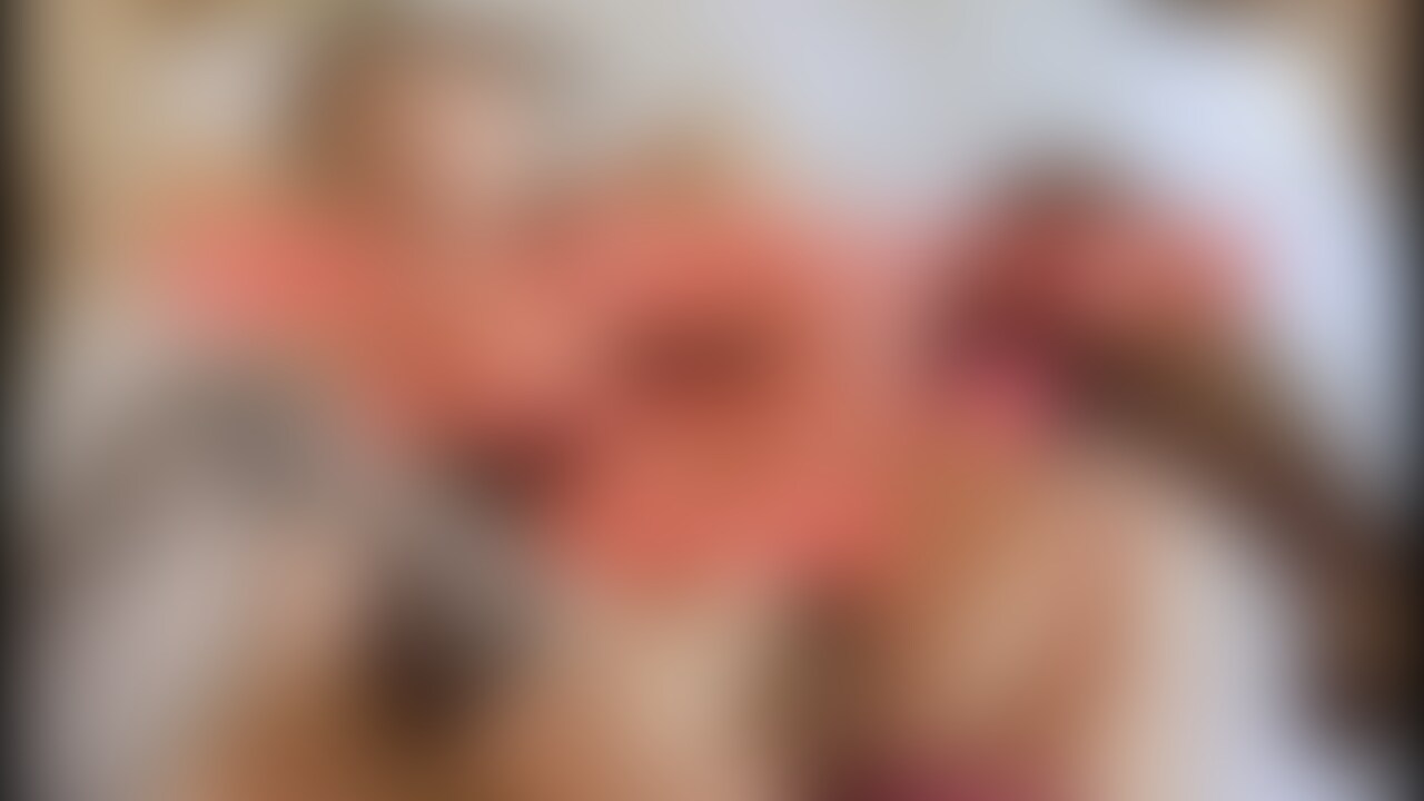 エロ下着で顔出しです💖
セックスのみで7分40秒くらい💖
フィニッシュは騎乗位で中出しです💖 (2/2)