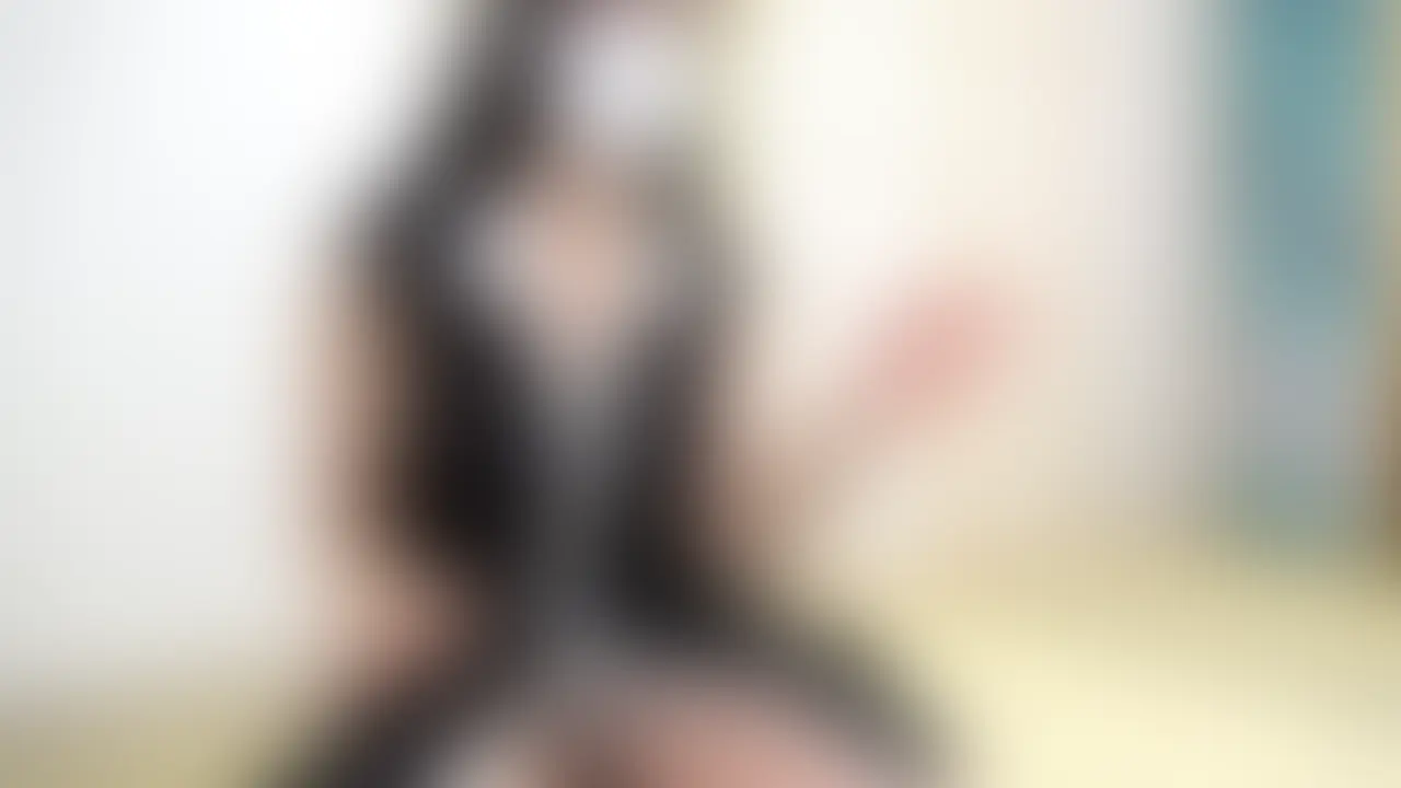 ねえ、ちゃんと見てて…？🥰
今日はピストンのおもちゃにお手伝いしてもらいました💓
動くたびにびくってしちゃって、表情もごまかせなくて…🙈
ここでしか見せない私、受け取ってくれたら嬉しいな💕 (2/2)