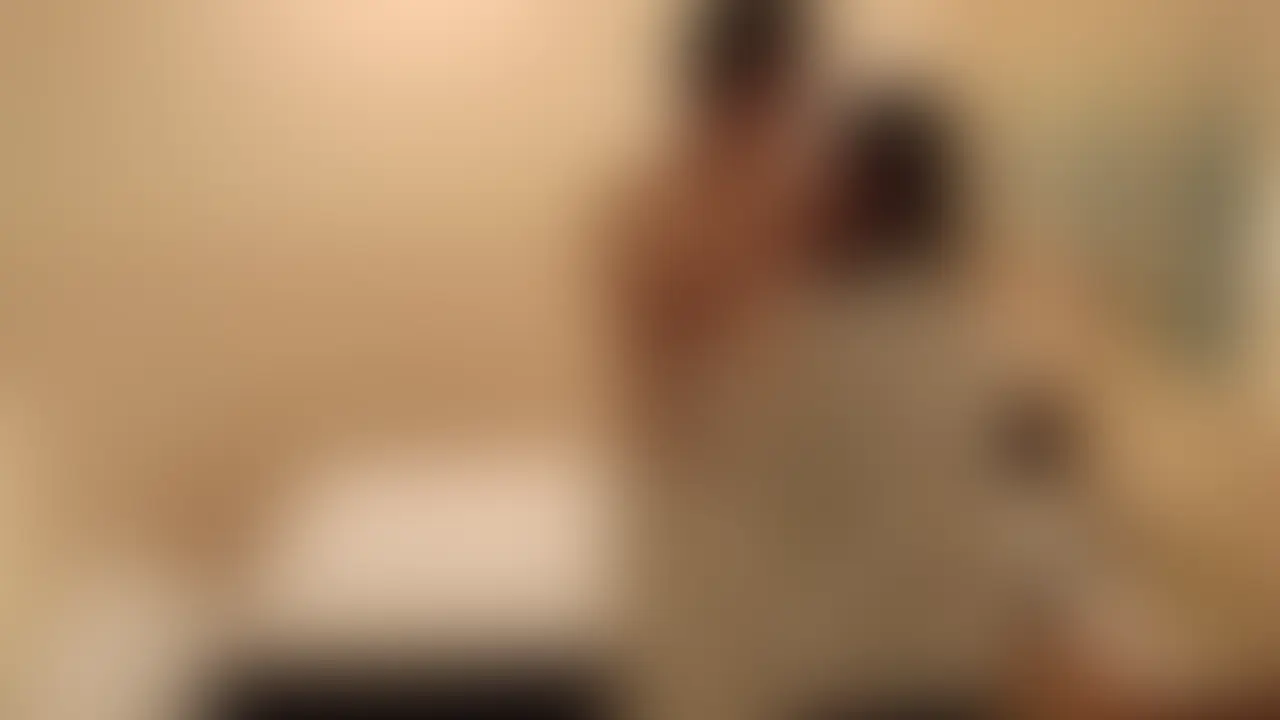 スレンダーすぎる女の子と遊んできました
こんな身体で巨根を挿入できるのか？

と不安でしたが濡れ濡れで全く大丈夫でした

おとなしくオタク系の物静かな女の子が
巨根を小さなお口とアソコで味わって
可愛らしく喘ぐ姿最高でした

なんと生挿入で中出しまで。

もしかして純粋そうで実は好き物だったのかも

モデルの森〇さんに似てました

視点２になります (2/2)