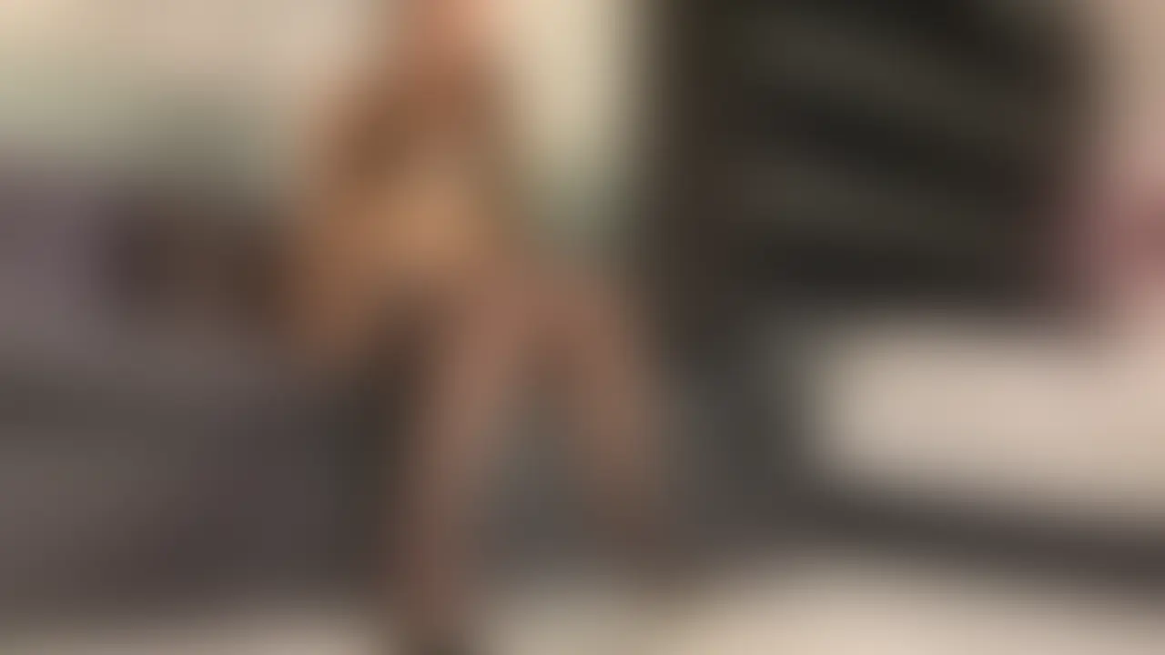 舐め犬M男に背後から乳首責めで焦らしてタイツで寸止めの太もも&足コキ❤️騎乗位で連続射精♡
"Teasing an M-sub's licking dog from behind with nipple play, Him with thigh and footjob through tights ♡" (2/2)