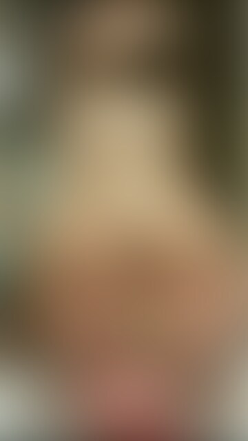 皆様こんにちは。
いつもありがとうございます。
今回は「フェラチオ激ウマ巨乳巨尻26歳OLの正座乳首攻めフェラ」
新規の26歳OLでドキドキでしたが、見た目はお○○○さん系のギャル系。まあ普通に可愛いかと思って、いざフェラチオをしてもらうと驚愕・・。
完全に舐めていました。いや舐められたのは私なのですが・・。フェラチオしている顔をお見せできないのが非常に残念なのですが、めちゃくちゃすごいフェラチオ!
いわゆるエッチが上手い系女子でした。
ものすごい唾音を出しながら、ねっとり濃厚な舐め技。愛情すら感じさせる濃厚さで完全にダウン。
あまりの気持ちよさに今回はずっとフェラチオ堪能タイムでした・・・。延々と堪能したいぐらいのすごさ。
そして今回も普通に巨乳のデカパイ女でした(爆
あまりにすごく、逆に普通の「巨尻正座乳首攻めフェラチオ」動画になってしまいあまり変哲がないかもしれません。
ただフェラチオのねっとりさ、濃厚さ、気持ちよさは十二分に伝わるかと思います。
よろしくお願いいたします。 (2/2)