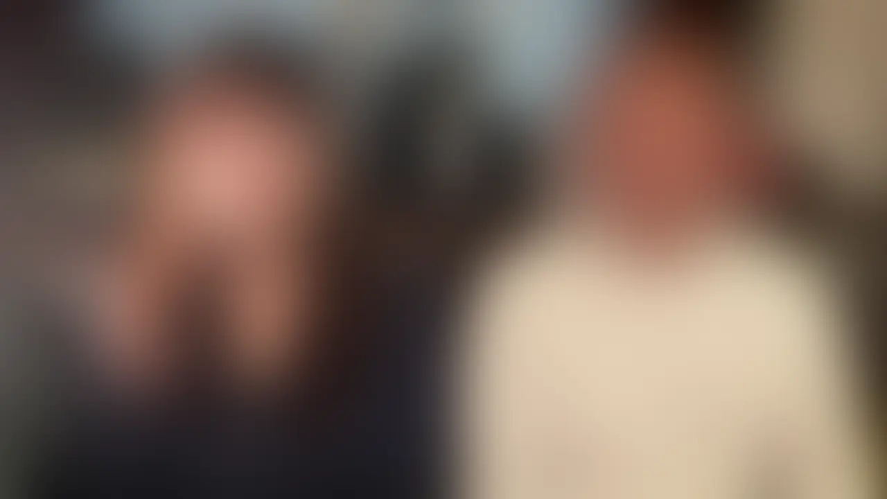 リアル夫婦からのNTR依頼。旦那さんが早漏&短小で嫁を満足させる事が出来ず、お互い悶々とする日々を過ごしていた所、前回のNTR企画動画を見て、意を決してフォームに応募してくれました。最初はしどろもどろな嫁も久しぶりのセックスに自我を失ってく姿に欲情する旦那さん。とんでもない変態夫婦の非日常体験禄。こんな喘いでる嫁を見たことなかったです。。との事でしたw (2/2)