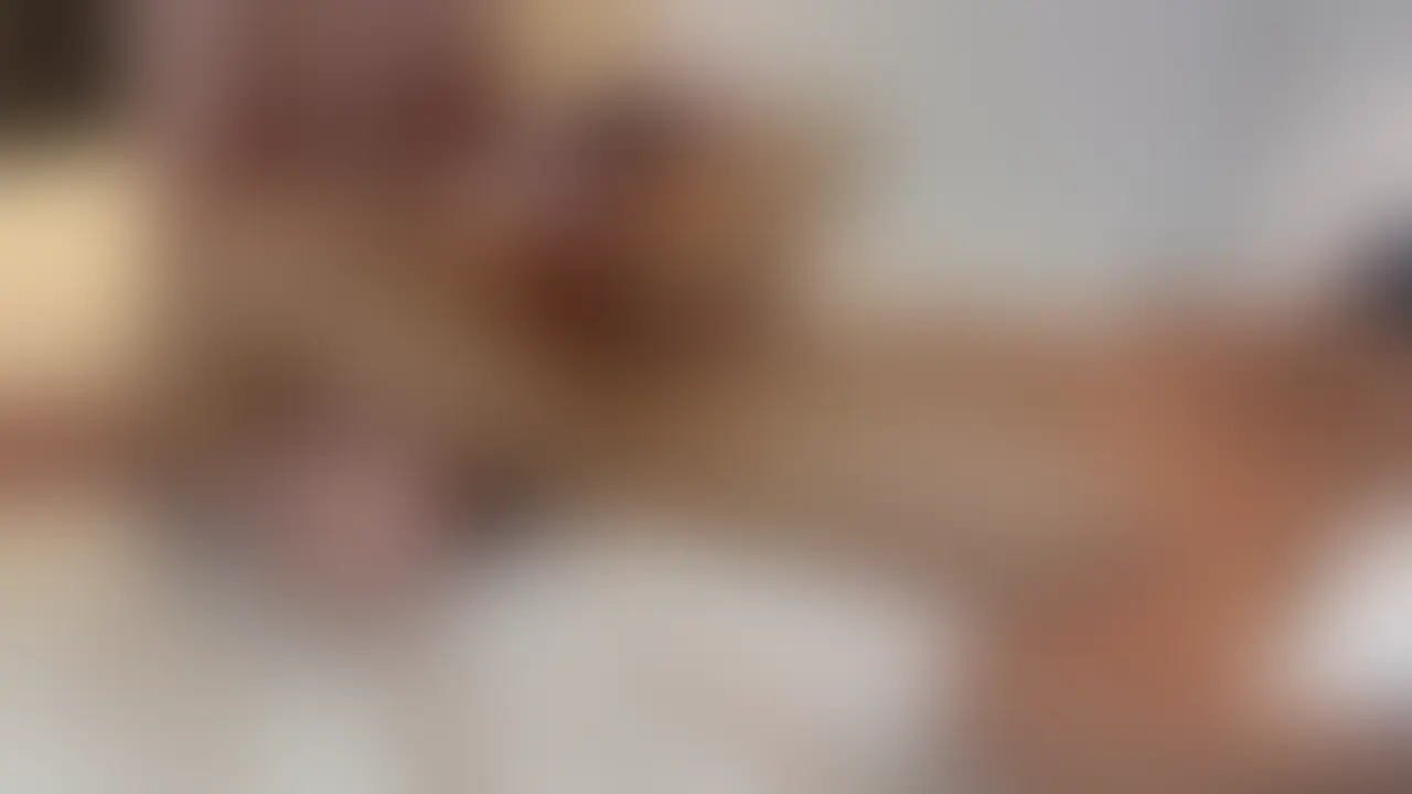 ベッドに移動して後半戦へ sample 1