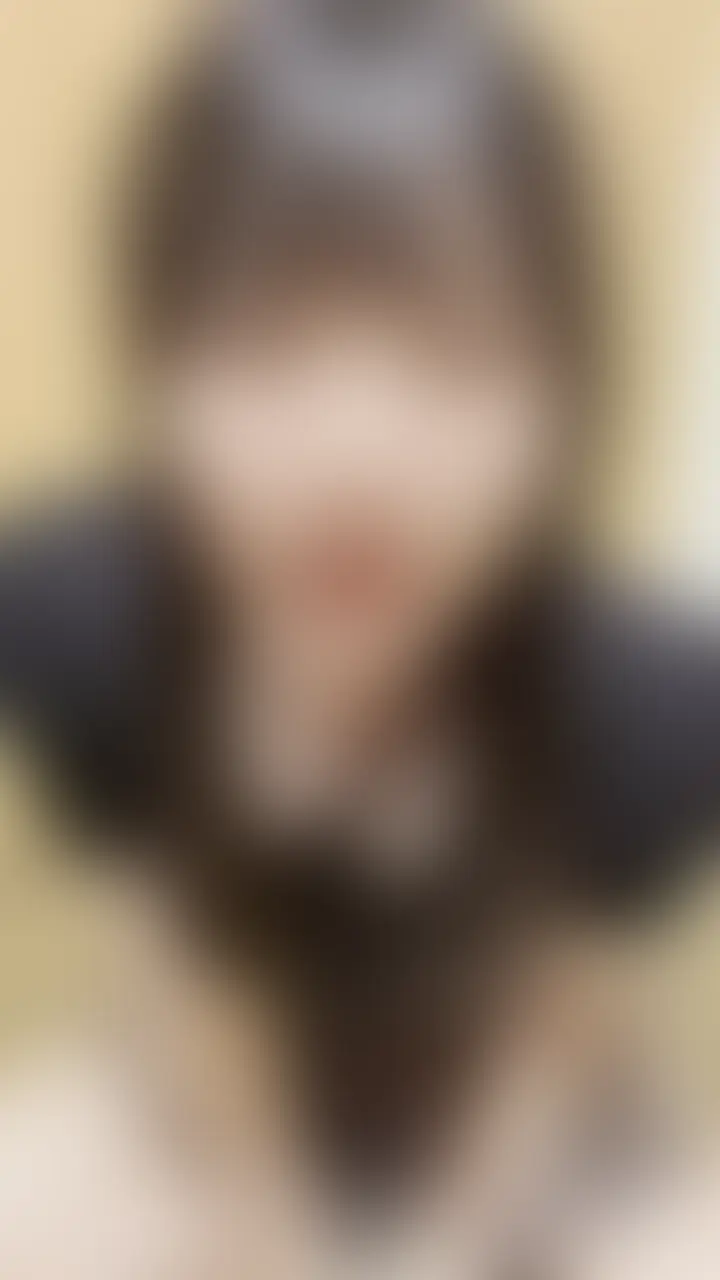 はじめてひとりでしてみました、、、
だんだん触ってて気持ちよくなってきてくちゅくちゅ鳴ってたし、声も出ちゃった
恥ずかしいから途中で値段あげるかもです。
いいね、ブクマ、応援コメントよろしくお願いします♡♡ (2/2)