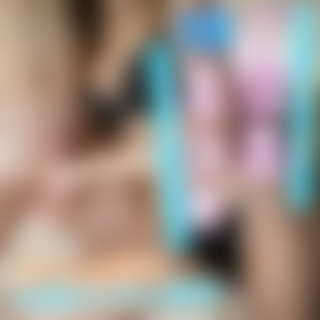 我慢の限界かなぁ👩⚕️
けどまだいかせてあげないよ😈
もっともっと我慢してほしいな🥰
ちゃんと約束通り我慢できてとっても偉い子〜💓
偉い子にもっともっとシコシコしてあげるね🩵
つい可愛くていじめちゃう🤭
さっきもっと我慢するって言ったから
今日は薫のおちんぽなんだから薫がいいよって言うまでいっちゃダメだよ💕 (2/2)