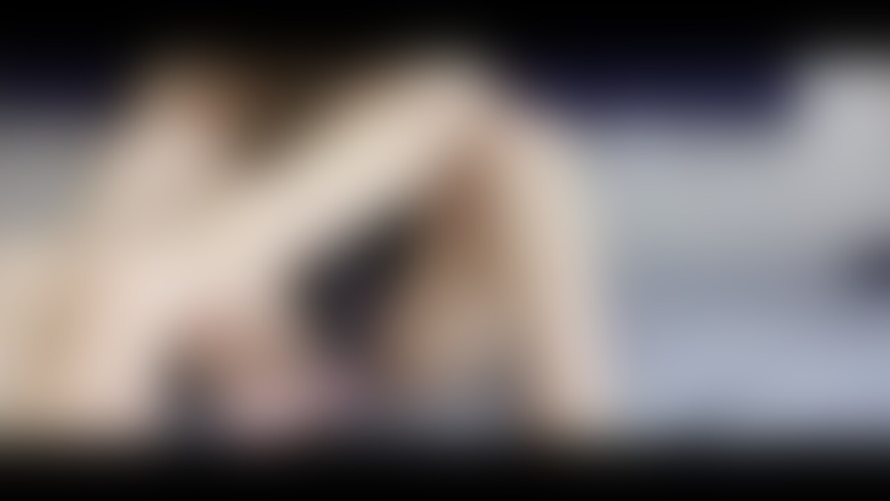黒バニーでいたずらされたいw
ってかされてざこいくらいにイキまくってますw (2/2)