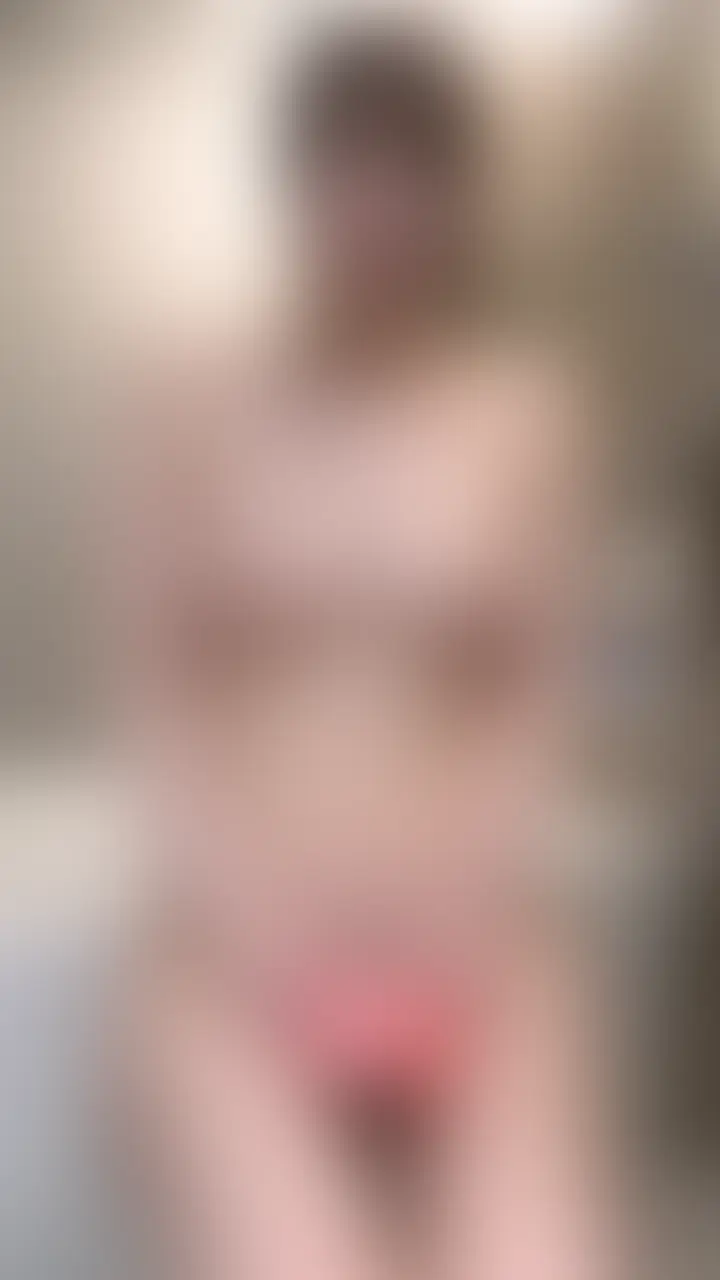 こんばんは、あみです♡
前に使った女性も使えるテンガが
すっごい気持ちよかったから
今回はポケットテンガを買ってみて使ってみちゃいました♡
前のより柔らかくて、サイズも大きくて
結構使いやすくて擦るだけじゃなくて
そのままズボズボ出し入れまでしちゃってます...//
激しく動かしすぎて終わった後
じんじんするぐらいまで気持ちよくなっちゃいました🤭💕 (2/2)