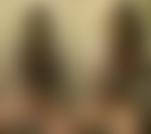 アイドルにいてもおかしくないような清純系な女の子が声を押し殺してオナってます。
ピンク色の乳首を摘まみながら夢中で股間を弄る様子がたまりません。 (2/2)