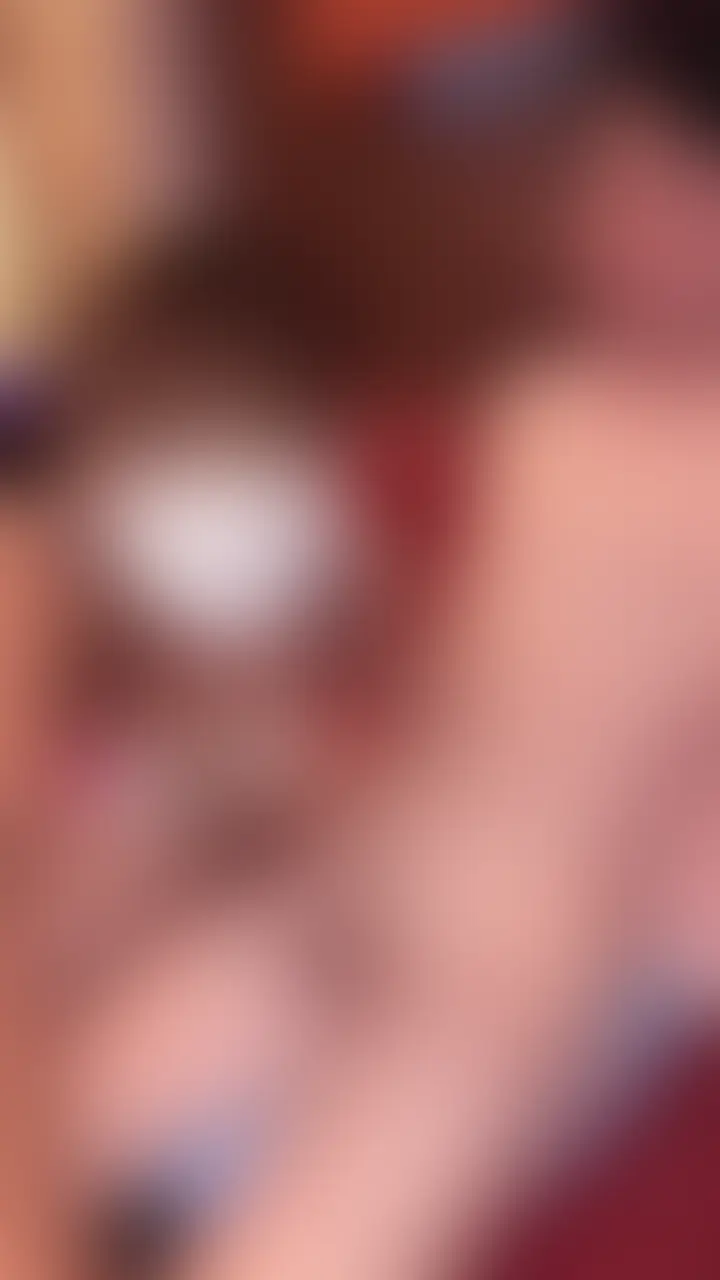 オフ会で得意のフェラチオの様子💋
気持ちよさそうだと思ったら▶️のいいね♡、保存でアピールしてね☺️🩷
とても気持ちよさそうにしてくれるから責めがいありますね🌸
最後は口に向けて沢山精液を放出してくれました🩷
唾液たっぷりに手淫しながら亀頭をを舐めまくるの最近ハマってます☺️ (2/2)