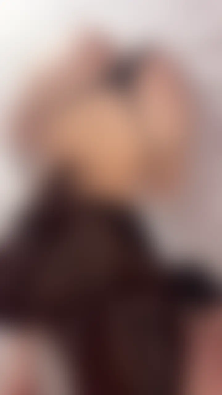 23歳セックスしすぎで留年した変態看護学生とハメ撮りしてきました(縦画面)
ほんとこの子無駄にお尻でかいですよね。
大学で何人の男をムラつかせてきたんでしょうか。。
Tバックすらしてお尻引っ叩きながらガン突きするのめっちゃ気持ち良かったです。 (2/2)