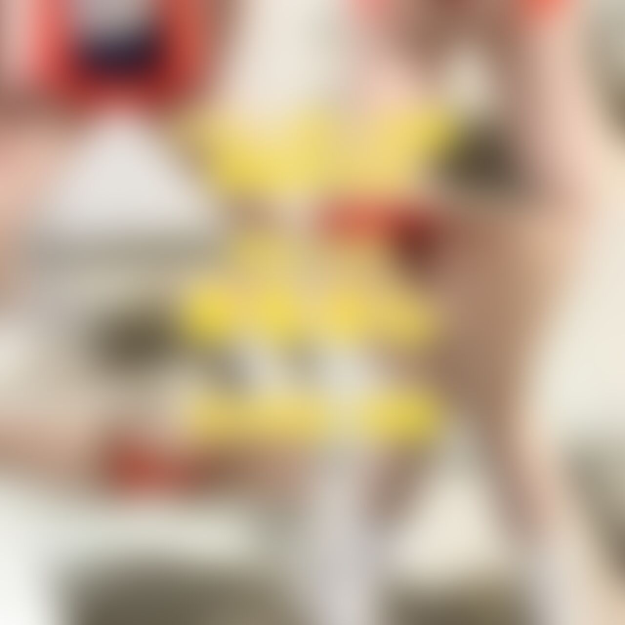 ※単品販売のみ※【バレーボール部おもも特別動画】
5/30と8/7に投稿した過去2作品が好評だった
バレーボールのユニフォームコスで
屋外(自宅の敷地内)での撮影です🏐

スマホ1台のみで撮影しました📱

トータル11分45秒の動画です◎
全4本1,500円(myfansの手数料別)

［内容］
1本目:準備運動中におもらし
（立った状態で前から）
準備運動が終わったらト イレに行かせてもらおうと必死に我慢したが…
※ちょっとまたカラスが鳴いてます🐦‍⬛💦

2本目(4分30秒〜):集合写真撮影中におもらし
（最前列で立ち膝で手を後ろに組んだ姿勢で）
チームの集合写真撮影中に我慢できず、カメラマンさんとチームメイトに見られながら…

3本目(6分30秒〜):コーチのお話中におもらし
（地面に座った状態で我慢→立ち上がろうとした時にしゃがんだ体勢で）
最後まで我慢できないと思い、途中でコーチに許可をもらいト イレに抜けようとしたが…
※撮影場所は雨には濡れない場所なのですが
結構雨の音が入っているので最初は撮り直そうかと思ったのですが、
イキナリ大雨になったタイミングが神がかっていたので笑あえて撮り直さず収録しました☔️
(その分気持ち少しだけ値引きしました🙏)

4本目(9分5秒〜):ト イレ順番待ち中におもらし
（立った状態で後ろから）
部活を抜けて急いでト イレに向かったが他の生徒が使用中で順番待ち中に…

衣装が1枚しか無いので、洗濯&乾くまで撮れないから全4日以上かかって撮影しました🥹笑
たくさんの方に見ていただけたら嬉しいです🫶
いつも応援ありがとうございます💘

⚠️追記⚠️購入時に「同時に高画質プランにも申し込む」にチェックが付いた状態がデフォルトになっているそうです💦
おもも側の設定ではないので申し訳ないのですがご注意くださいませ🙇‍♀️ (2/2)