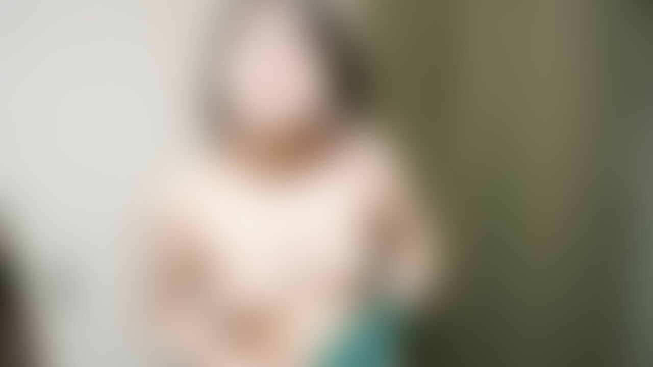 ちょっとSな素人JDちゃんのイジワルフェラで口内発射(お掃除フェラ、手コキあり)


ちょっぴりSが入っている、素人JDちゃんがイジワルフェラしちゃいます！
最後は口内発射！　お掃除フェラありです！　乳首攻めフェラ、手コキあり！
アップアングルあり！　玉舐めありです！

『なーにー(気持ちいいの？)』という感じのちょっとSっ気がある素人JDちゃんです。 (2/2)
