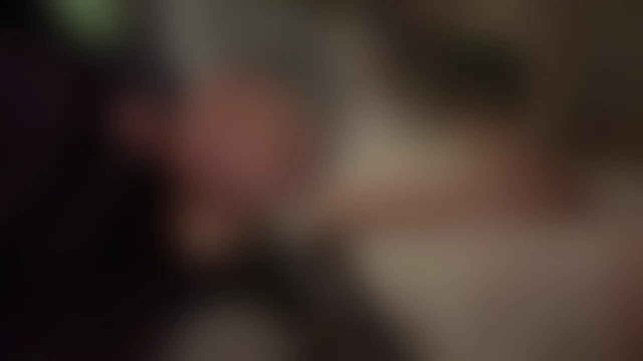 昼飲みで仲良くなった乃木坂系の清楚美女。
そのまま流れで雰囲気の良いシーシャ▶︎ラブホへ
スレンダーで整った顔立ち、まるで坂道アイドルみたいな雰囲気なのに
「もう無理…」って言いながら壁に追い込まれてバック、正常位でイキ狂い
夕方から始まったはずが、気づけば夜中になるまで腰を止められませんでした (2/2)