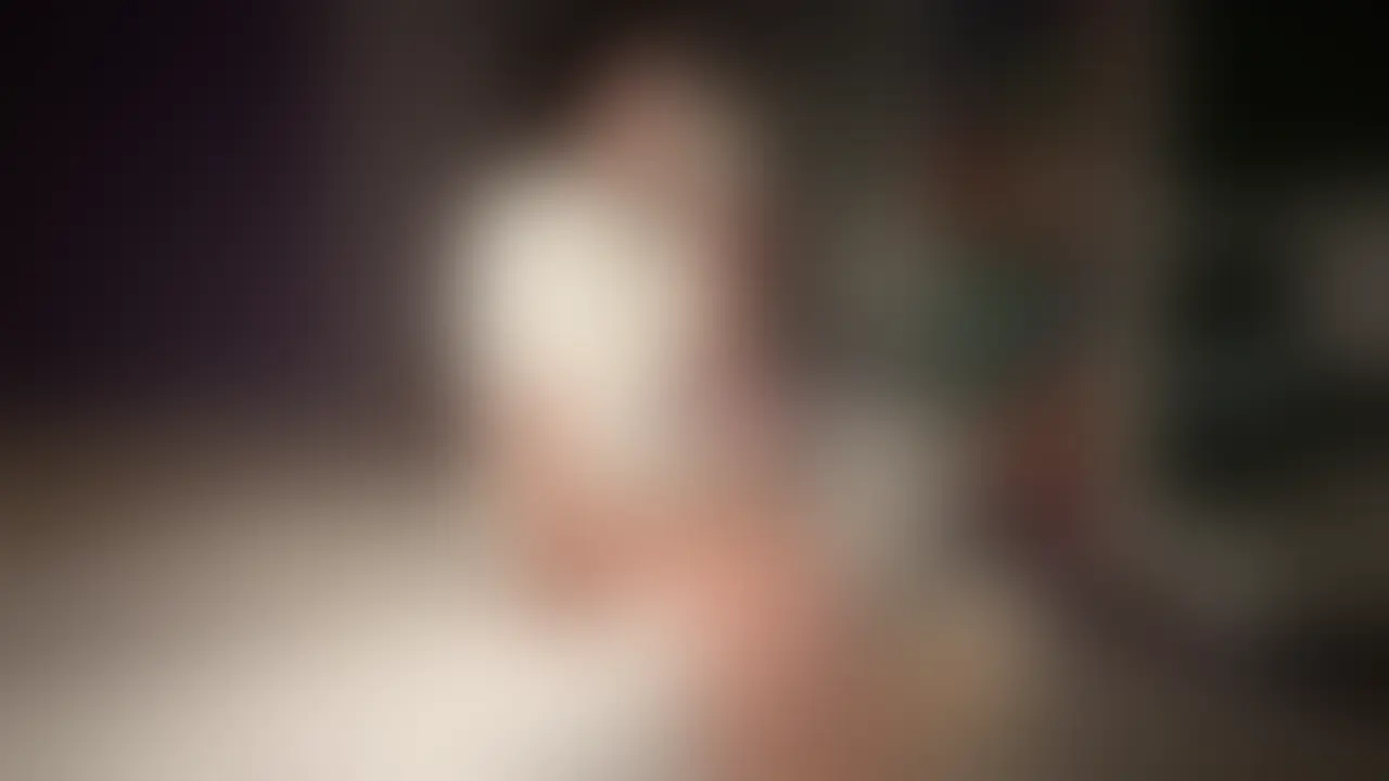 【ほろ酔い大学生ちゃんとイキまくり淫乱交尾♡】
酔いで頬を赤く染めた大学生ちゃん🐈⬛
「ちょっと酔ってるだけだから…」と言い訳しながら、触れられるたびに理性が崩壊♡
淫乱モードに切り替わって腰を振り続け、何度もイキまくる姿がシコすぎます、、、!
抜ける!と思ったらブックマークといいね👍よろしくお願いします☺️ (2/2)