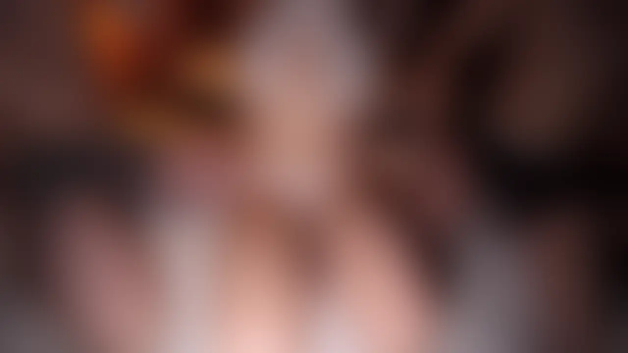 爆乳爆尻変態お姉さんと深夜の3P大乱交してきた🥺🥺🥺
美くびれが半端ない爆乳爆尻の変態お姉さんを男2人がかりでオナホ扱いしてあげました✊‼️✨
子宮の奥の奥突きまくりバチボコに犯しまくった後はしっかりお掃除手マンまでお見舞いしてあげました🥹🥹🥹 (2/2)