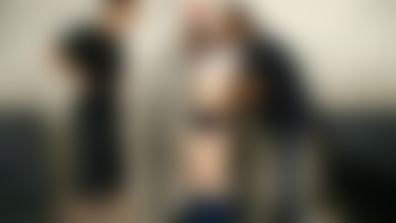 バイブでアクメ!初めての潮吹きに生挿入、中出し! (2/2)