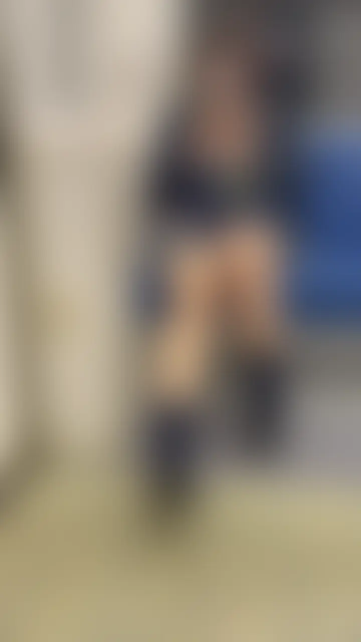 皆様、こんばんは!!
ミニスカ大好きミニスカハンターです。
撮影日記57弾です!!
さてさて、今回のJちゃんも前回から引き続き、激カワJのMちゃんの撮影第二弾になります。
前回の動画だけでは満足出来ず、Mちゃんが電車を降りた後も後を追いかけまして、引き続き対面の席をゲットしてカメラを回し始めました!
今回は、隣に人がいるのでカメラに気づいた後も中々、大胆になって貰えず今回は、撮れ高少ないからお蔵入りかなとか思っていたその時でした!!
隣に人がいるのにバレないようにスカートを捲し上げて来て、、、この続きは、ぜひ動画を購入して観てみてくださいね♪
今回は、3部作ある内の第二弾だったのですが、三弾目の尺が短かったので、今回第二弾+第三弾を合体させて1つの動画にまとめてみました!!
なので、今回の動画は18分越えの追加映像含む完全版となっております。
撮れ高は、抜群に良いのでぜひこの機会に激カワでえちえちなJのMちゃんを最後まで楽しんで観てみて下さいね♪
前回の動画は、、、
撮影日記56です!
如何でしょうか?
ちょっとでも気になる方はポチッと購入&Goodしてみて下さいね♪それでは、また次の動画でお会い致しましょう。
■動画時間… 18:04
■FHD… MP4 1920×1080
・当作品のモデルについては身分証にて18歳以上の年齢確認をしております。
・当作品に登場する人物はモデルであり、同意の上で撮影を行っています。
・当作品は説明文を含め、撮影風のシチュエーションを楽しんでいただく為の文章です。
・当サイト利用規約に基づいた内容です。
・本作品は審査機関を通したものになります。
・完全オリジナル商品の為、第三者への送信、販売等の二次使用は一切禁止致します。
・フィクションであり登場人物、撮影場所に関しては一切関係ございません。
・本作品に犯罪行為、及び犯罪行為に関与する事象は一切ございません。
・本作品は国内法、国外法に遵守し違法行為は御座いません。
・本映像の二次使用、譲渡、転載、転売等は一切禁止いたします。
・著作権侵害の不法行為により被った損害は、顧問弁護士を通じ適切な対応をいたします。 (2/2)