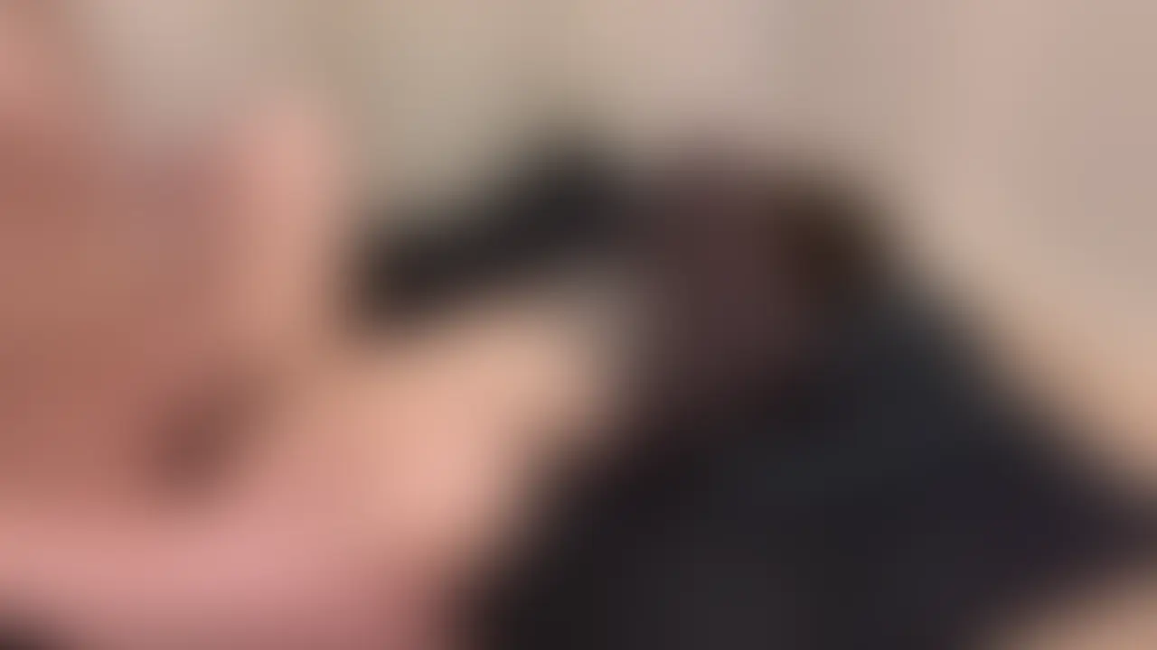可愛い小柄な華奢な女の子と完全素人えっち
声を我慢しちゃって可愛いです (2/2)