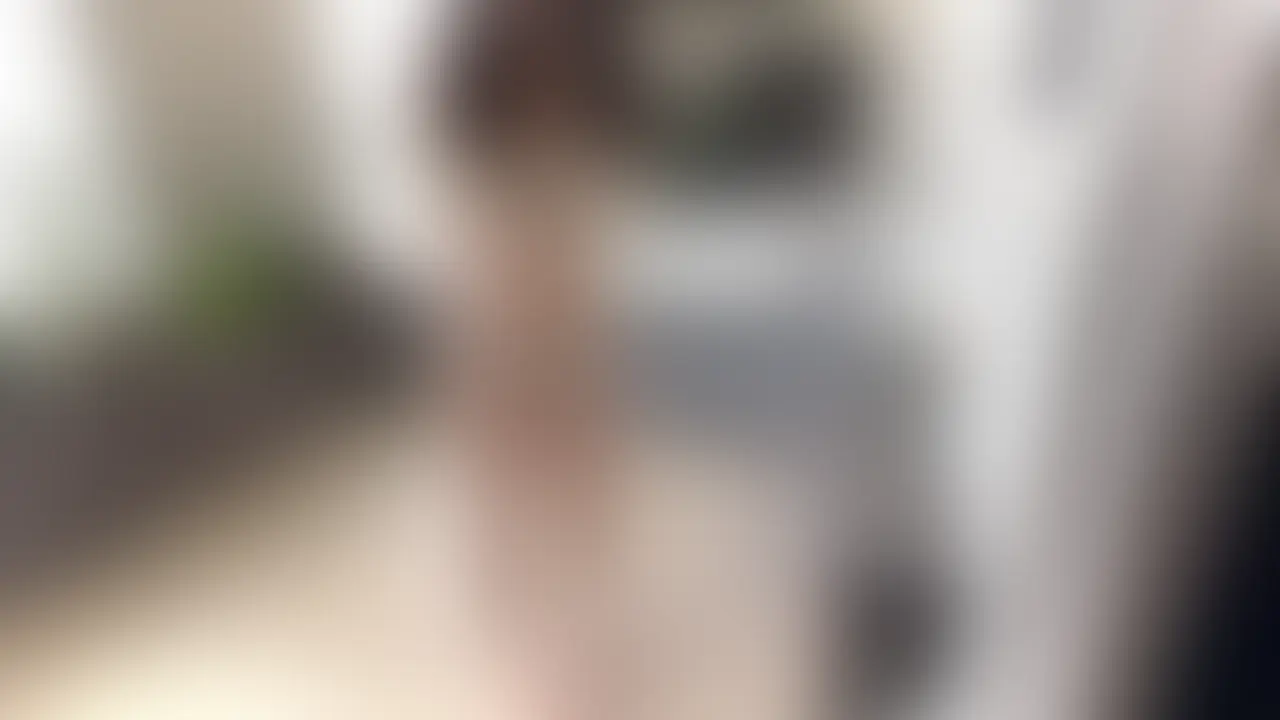 ななみ丨24歳丨Fカップ丨161㎝丨45kg丨東京都
都会的で清楚な、24歳のななみ。 161㎝のしなやかな体に、柔らかいFカップ。 「好きな人はいるけど……どうしてもセックスがしたくて」 と赤裸々に応募してくれた巨乳美女。
清楚な微笑みの奥に潜むのは、抑えきれないほど淫らなM女の本能。 一途な恋心もバチボコの快感に徐々に塗りつぶされていき。。。 罪悪感に震えながら、貪欲に悦びを貪る“ありのまま”の姿。 純粋な想いと、溢れ出す変態性が交差する、特別な時間を――。 (2/2)
