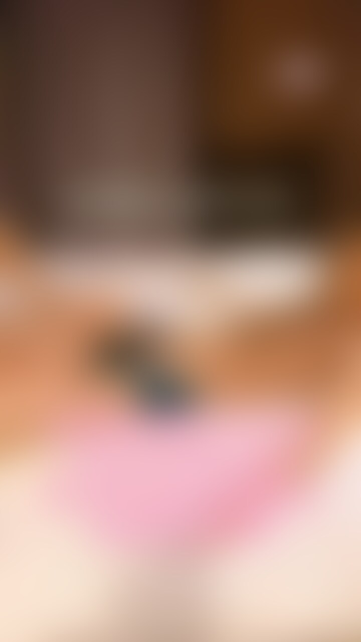 チンポにビンタされて
本来は痛くて萎えるはずなのに
どんどん勃起してるじゃない🤭
ビンビンに勃起させて
この変態マゾ🔞 (2/2)