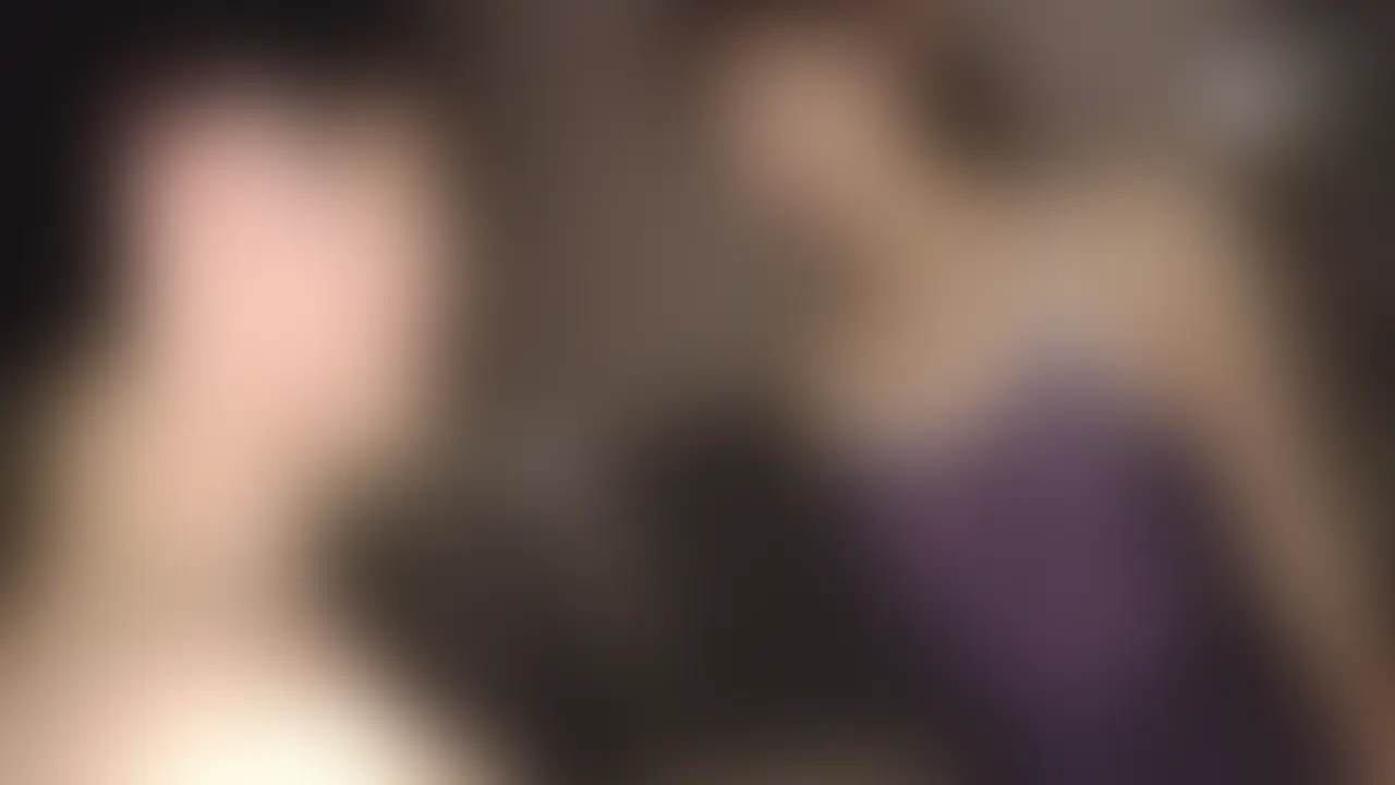 清楚アイドル級美●女の放課後セックス
研修中の新人教師と美●女の刺激的なセックス映像を入手しました。
男は見るからに気弱そうで、終始、勝気な性格の美●女のオモチャにされています。
キス、乳首舐め、手コキ、フェラ、顔面騎乗…とヤリたい放題の女の子でしたが、チンポを挿れられたら気持ち良かったようで、メチャ喘ぎまくってます。
女の子の体は正直ですねwww
タイトルにも書きましたが、マジでアイドル級に可愛い子です。
それでいて、セックスが大好きなんて最高過ぎませんか?
普通に顔だけでヌケるレベルです! (2/2)