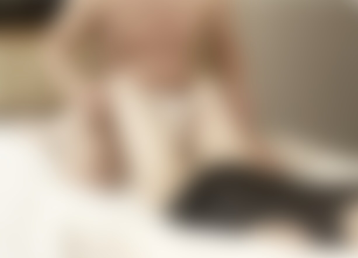 黒のピカピカのキャミワンピと真っ白なパンティに着替えさせられて、入れられちゃった。 (2/2)
