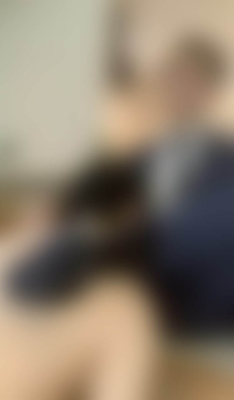 仕事帰りに剣道をやっていた下半身ガッチリする今風のイケメンリーマンにエッチな格好をさせてからじっくり責めプレイ。感... sample 1